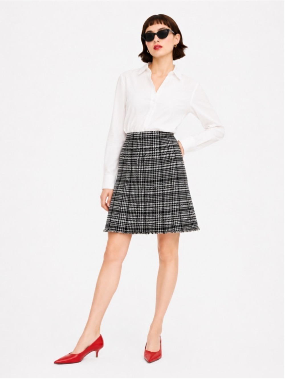 MAX STUDIO Jersey Knit A Line Knee Length Plaid Skirt in Black & White, M